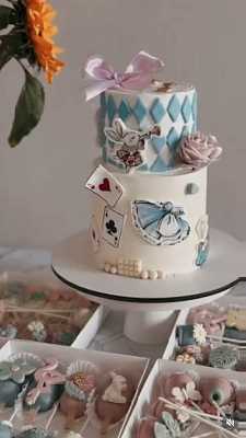 Торт на заказ двухъярусный, цена за кг.