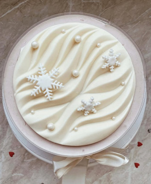 Полосатый тортик - Малина/фисташка/шоколад, цена за кг.