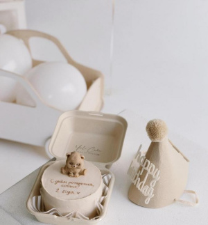 Торт ко дню рождения, цена за кг.