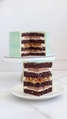 Торт Сникерс, цена за кг.